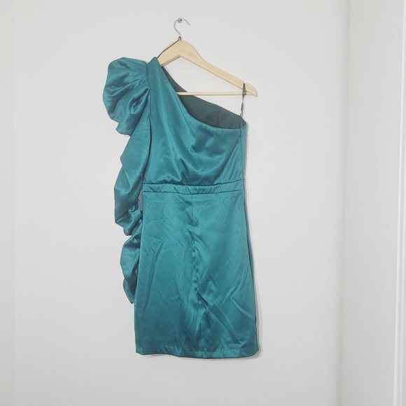 Karlie Monkees NEW One Shoulder Long Sleeve Satin Event Dress Stretch Green NWT - Picture 7 of 16